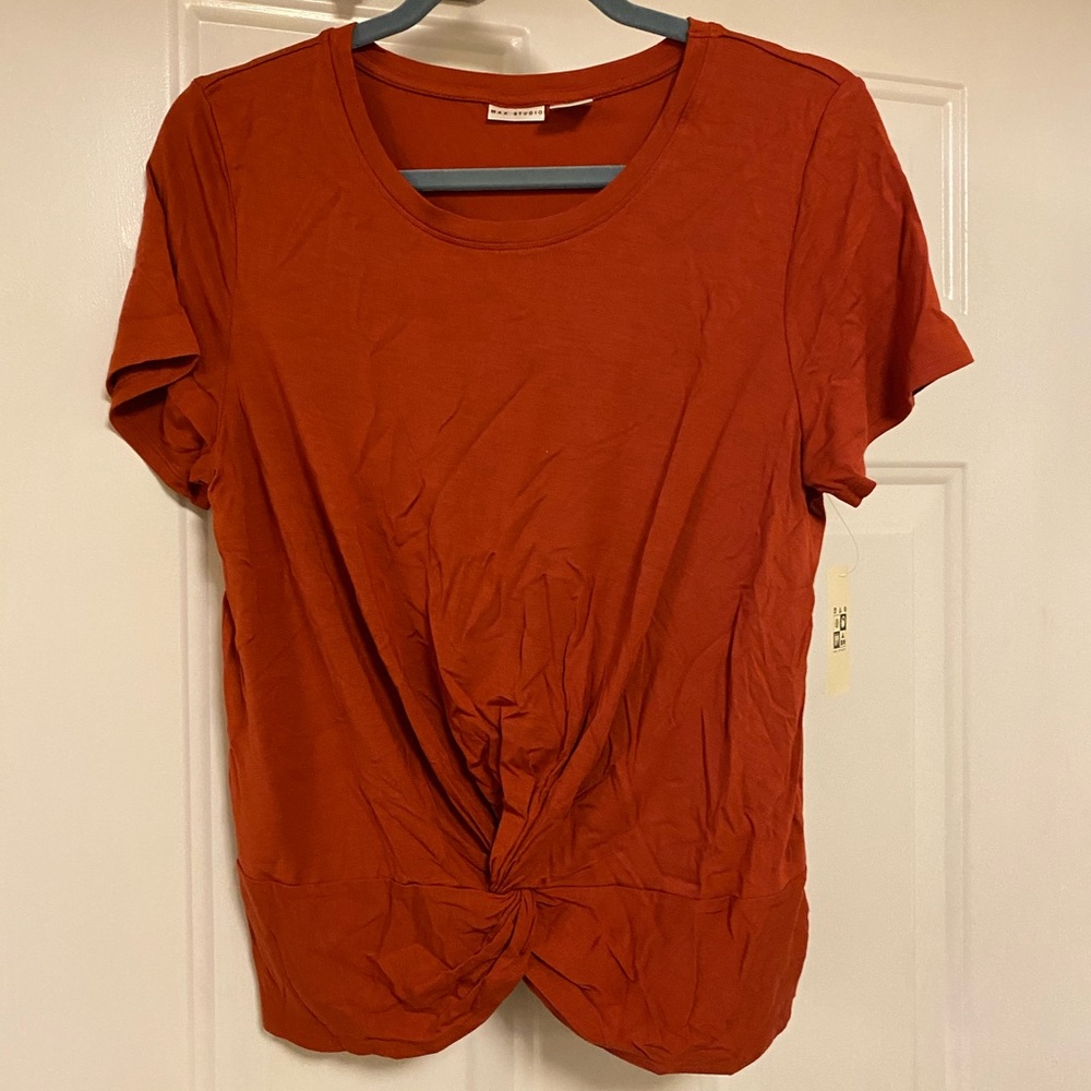 Max Studio Twist Front Top